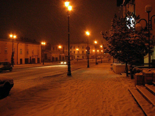 Częstochowa. Ulica Mirowska nocą. #Częstochowa #noc