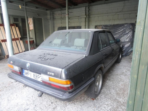 e28