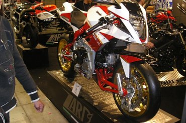 MEGABET - Nasz drugi dzień zwiedzania targów motocyklowych w Mediolanie #skuter #motor #motocykl #megabet #malossi #enduro #cross #tuning #yamaha #honda #suzuki #kawasaki #aprilia #piaggio #minarelli #FrancoMorini #targi #milano #fair