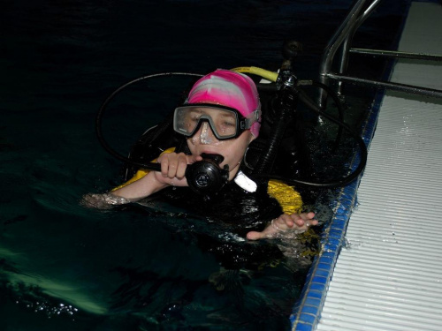 no i jak w tym pływać?? :)) #Marysia #wujek #Krzysiek #basen #delfin #czerwiec