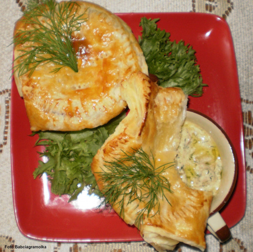 Kurczak duszony pod ciastem francuskim ..
Przepisy do zdjęć zawartych w albumie można odszukać na forum GarKulinar .
Tu jest link
http://garkulinar.jun.pl/index.php
Zapraszam. #kurczak #CiastoFrancuskie #jedzenie #kulinaria #PrzepisyKulinarne