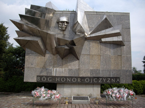 Pomnik w Pyrzycach. #Pyrzyce