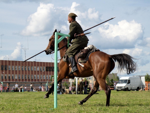 IX Piknik Kawaleryjski w Suwałkach #PiknikKawaleryjski #Suwałki #konie #ułani #kawaleria #lanca