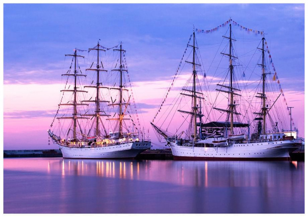 Gdynia - wschód Słońca (The Tall Ships' Races 2009) #Lębork #SławomirŁukaszuk #PentaxK10D #Pentax #Gdynia #skwer #statek #WschódSłońca #morze #żaglowce #FotografiaCyfrowa #fotografia #zdjęcia #Wakacje2009 #wakacje #aparat #statki