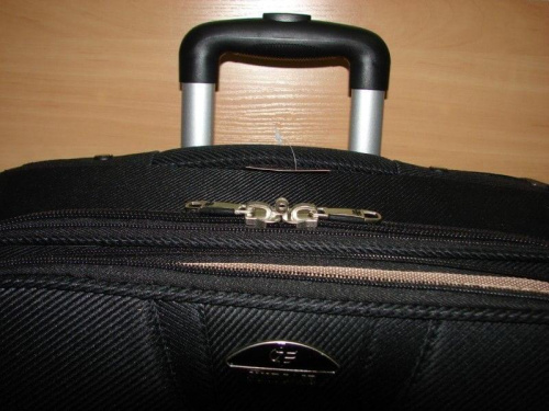 walizka suitcase mocna