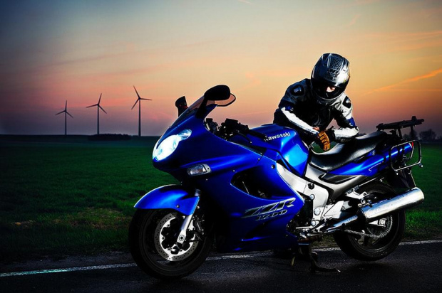 Kawasaki! Pierwsze podejscie do tematu i może nie ostatnie ;) #motoryzacja #motocykl #strobing #plener #watraki #kawasaki #passiv #airking #nikon #d700 #tamron