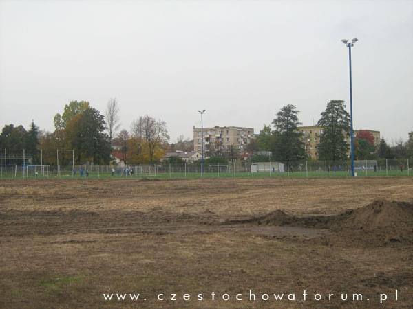 Budowa boiska treningowego z naturalną nawierzchnią na MSP Raków w Częstochowie #boisko #treningowe #trawiaste #rakow #czestochowa #mosir