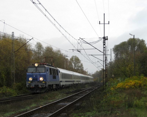 18.10.2008 EP09-042 opuszcza Kostrzyn z pociągiem EC - BWE rel.Berlin - Warszawa Wsch.