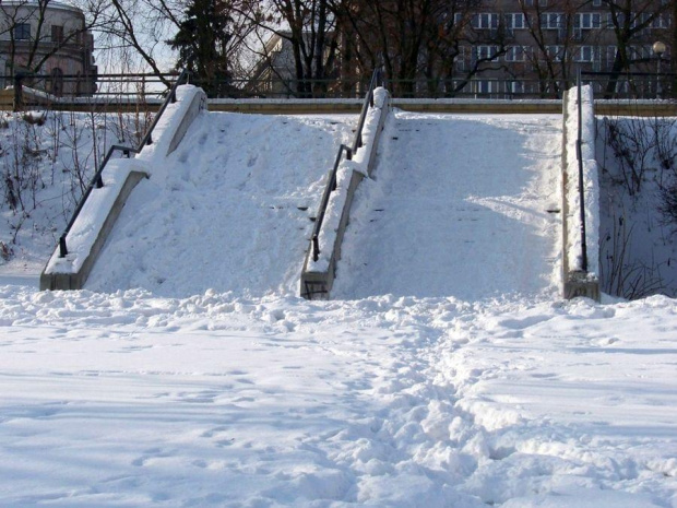 Schody chwilowo bez stopni #Warszawa #Powiśle #zima #śnieg #schody