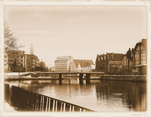 Fragment Gdańska od strony kamałów Dolnego Miasta #Gdańsk #StaraFotografia #sepia