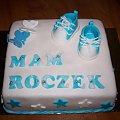 Tort na roczek dla chłopca #tort #roczek #niebieski #buciki #cake