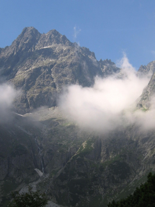 Durny i chmury #Góry #Tatry #JagnięcySzczyt