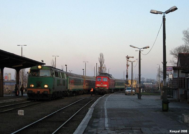 28.11.2008 SU45-152 wjeżdża na stację w Kostrzynie z pociągiem pośpiesznym Kopernik rel. Warszawa Wsch - Kostrzyn