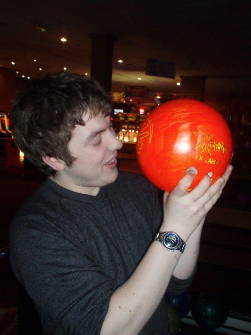 Lewis #Swidnon #bowling #Lewis