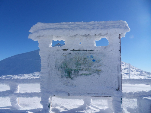 Szczyt Śnieżki w naturalnym :) obiektywie.. #śnieżka #góry #karkonosze #zima
