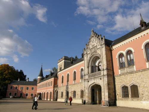 zamek Sychrov w Czechach to perła Czeskiego Raju #Czechy #zamek #Sychrov #CzeskiRaj