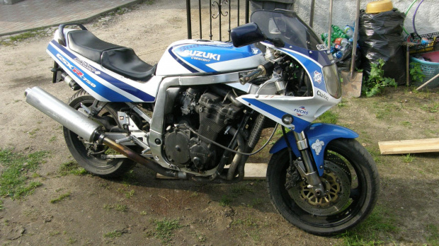 gsxr 750